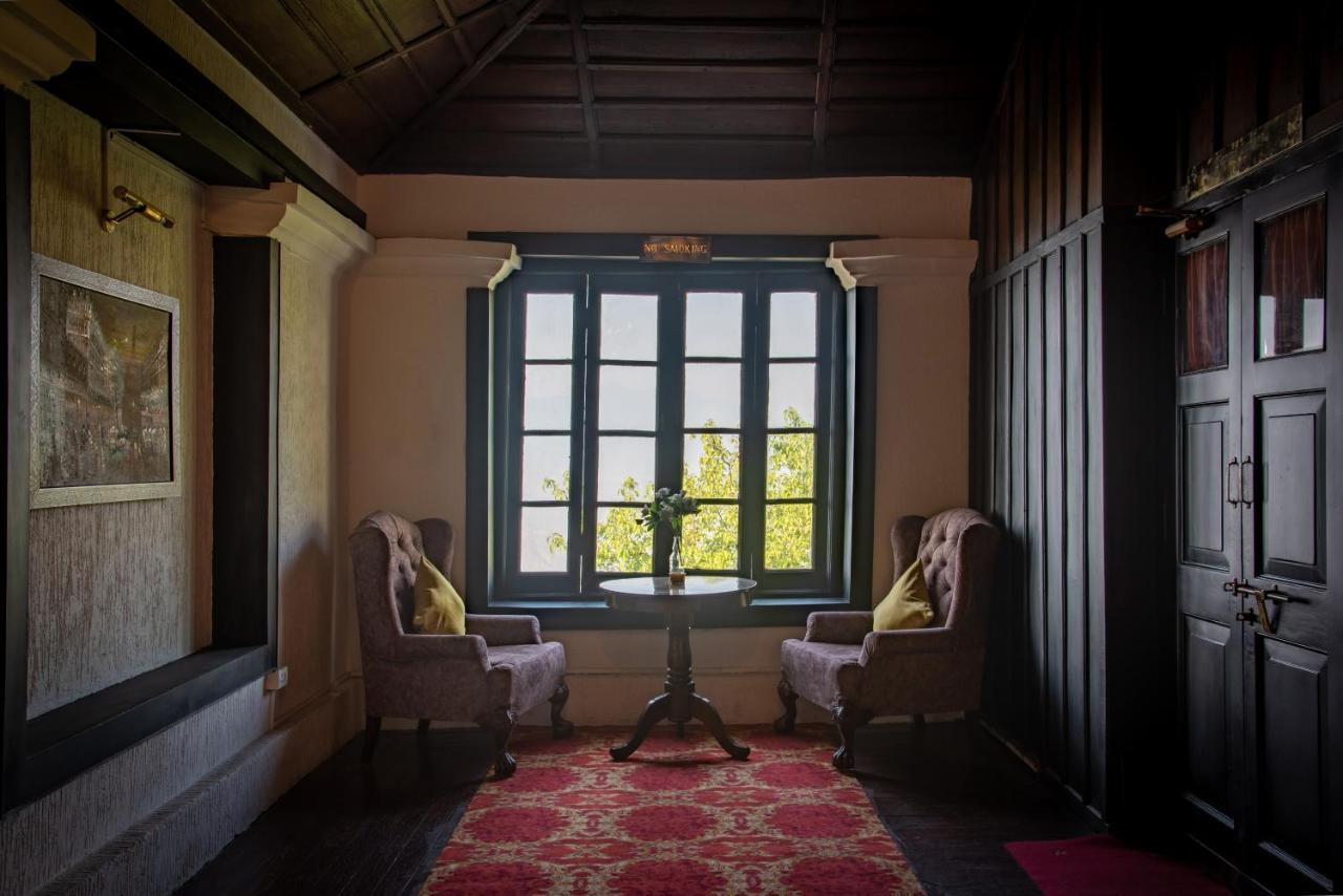 Ilbert Manor Hotel Мусори Екстериор снимка