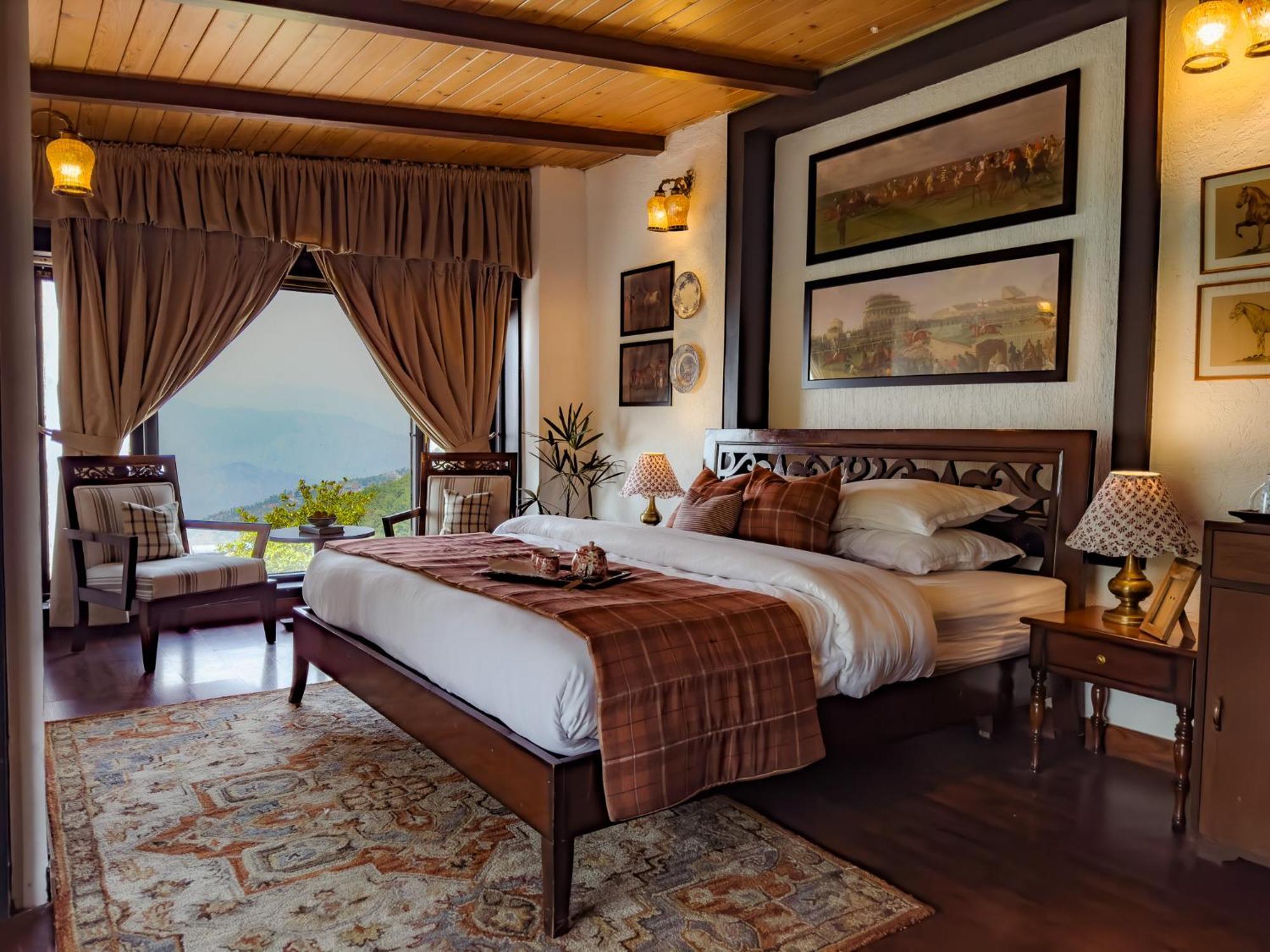 Ilbert Manor Hotel Мусори Екстериор снимка